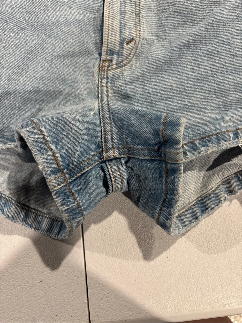 Abercrombie & Fitch ‘The Mom Short’ Denim Shorts